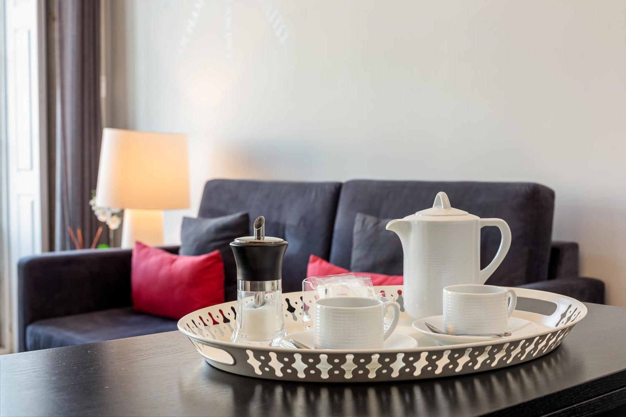 Youropo - Torre Порту Номер фото